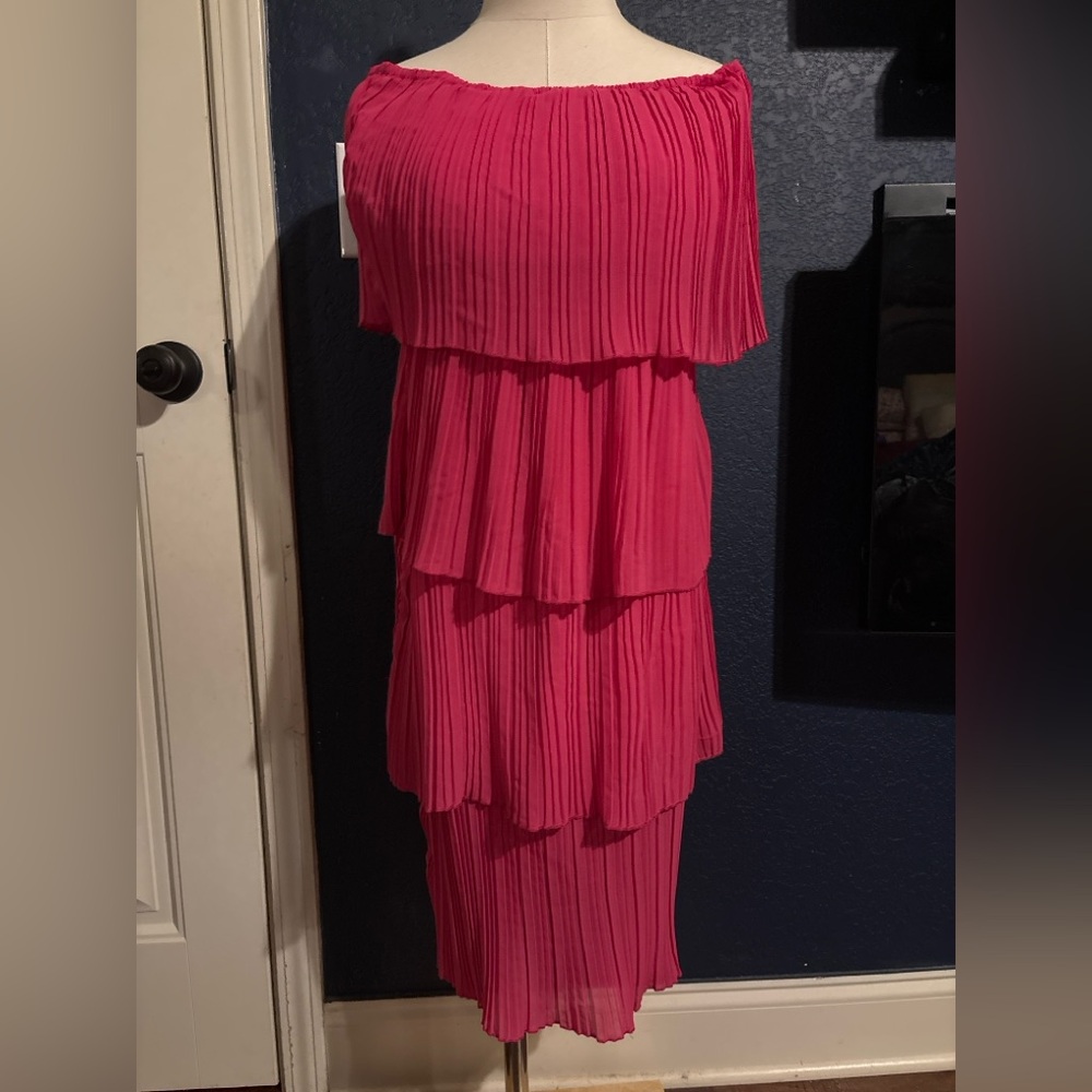 Pink Lily Off Shoulder Dress Women’s Small Pleated Ruffle Layered Pink Boho